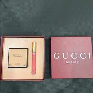 Gucci Glow Highlighter set with Lip Pink floss plumper